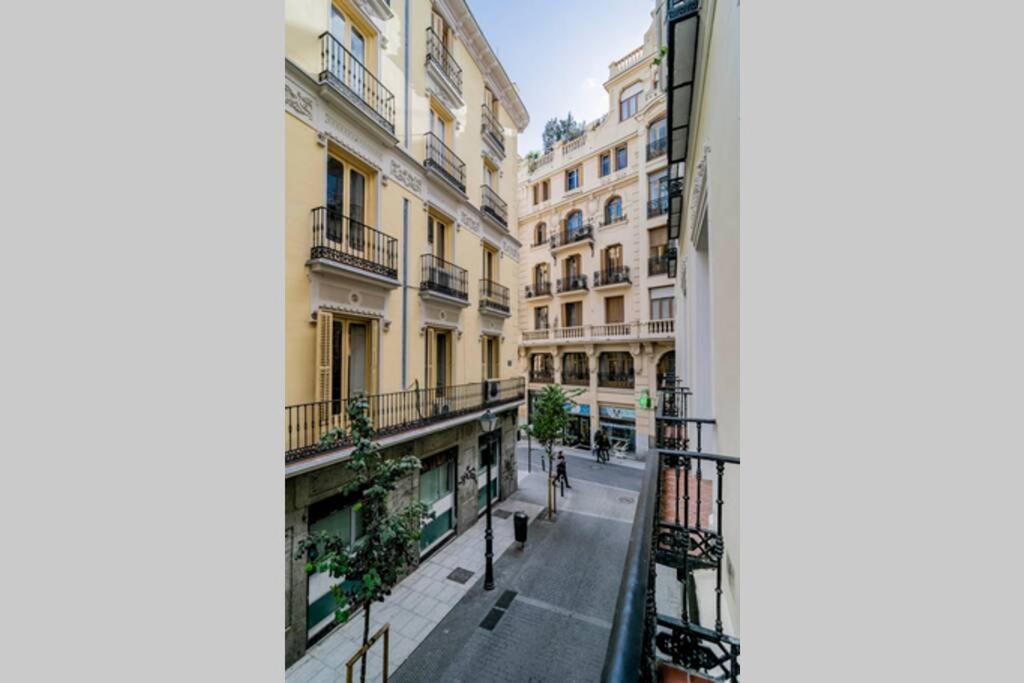 Bello Apartamento En Centro De Madrid, C/Infantas 1-3 By Batuecas Eksteriør billede